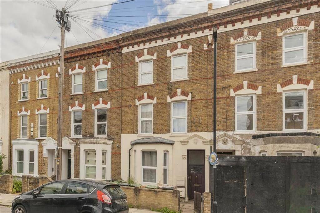 Lovely 2 Bedroom Garden Flat In London Exteriör bild