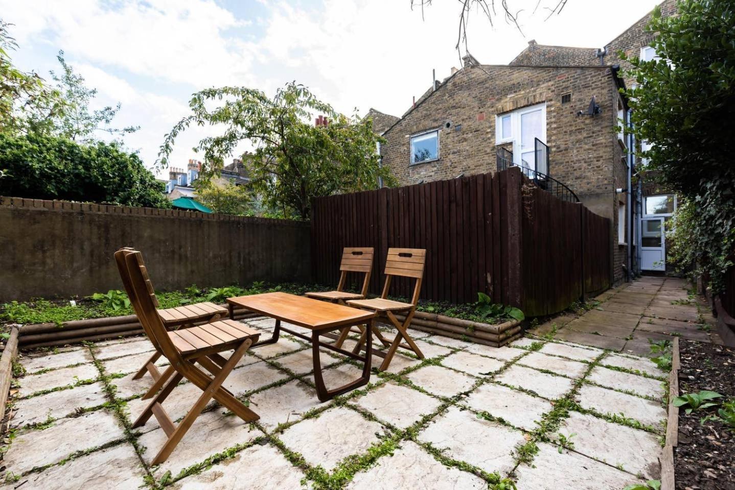 Lovely 2 Bedroom Garden Flat In London Exteriör bild