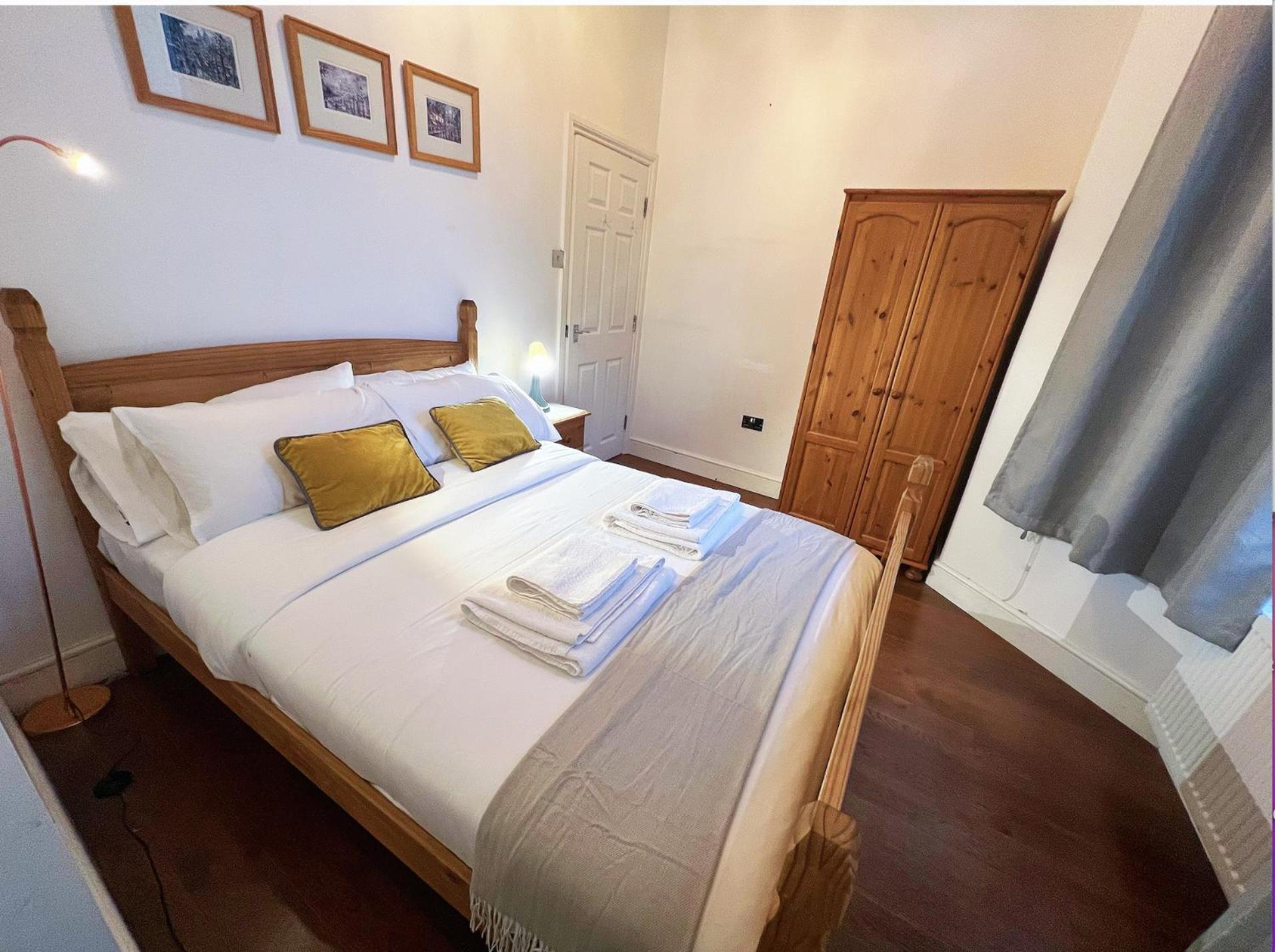 Lovely 2 Bedroom Garden Flat In London Exteriör bild